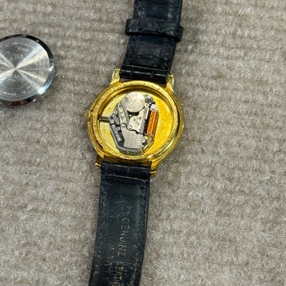 Timex‎ Disney Simba Watch Women Lion King 28mm Gold Tone Leather Band FOR PARTS